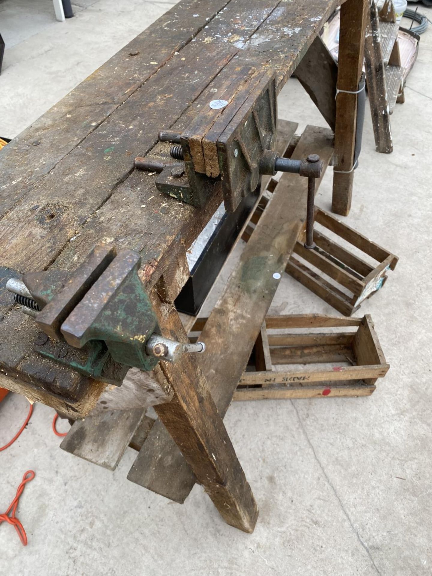 A SMALL VINTAGE WORK BENCH WITH TWO BENCH VICES - Image 7 of 8