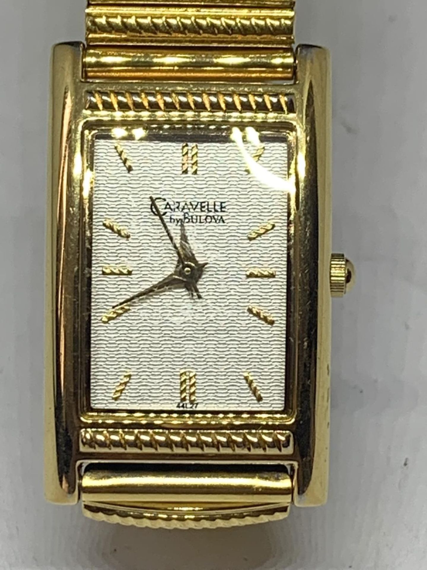 A GOLD PLATED CARAVELLE WRIST WATCH SEEN WORKING BUT NO WARRANTY - Image 2 of 3