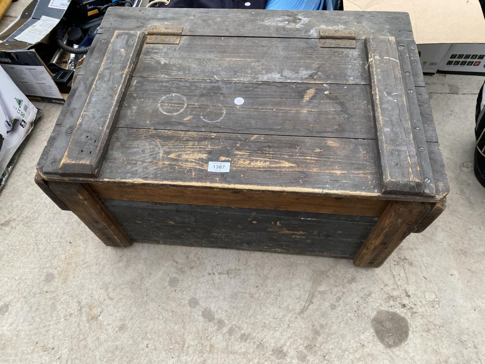 A VINTAGE WOODEN TOOL CHEST