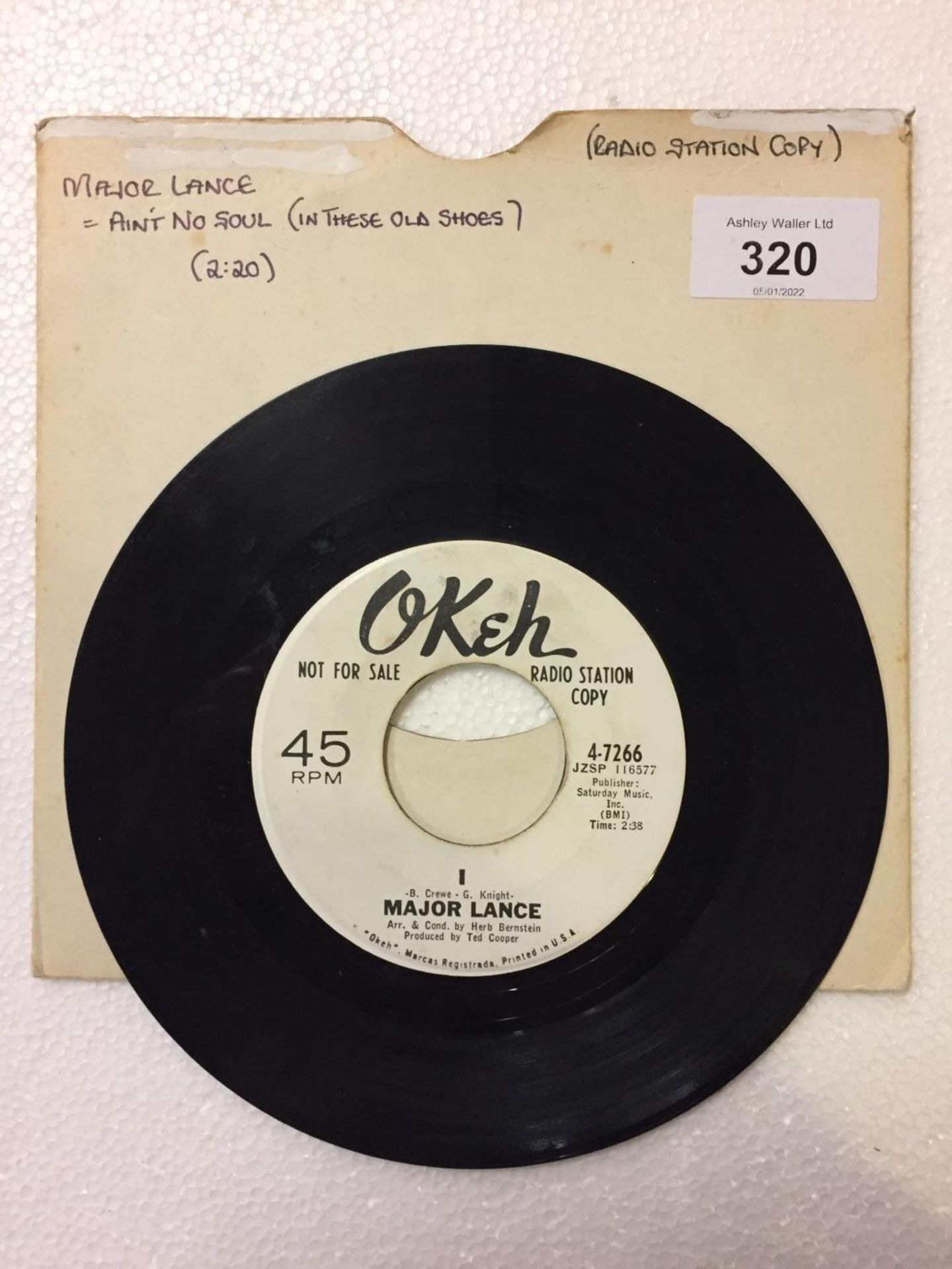 A US RADIO STATION COPY 7 INCH VINYL FUNK / SOUL RECORD 'AIN'T NO SOUL (IN THESE OLD SHOES)' BY - Image 2 of 2