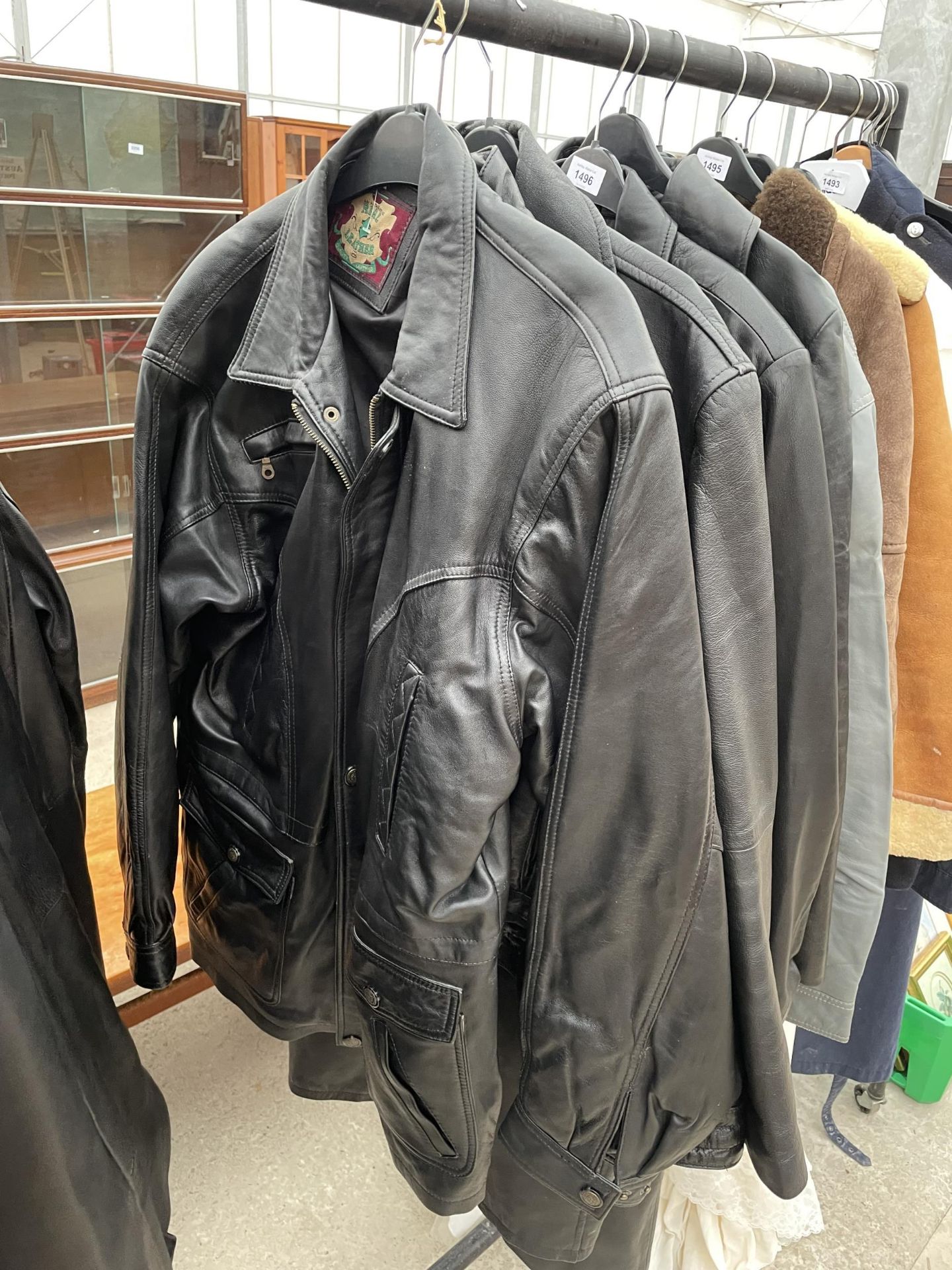FOUR VARIOUS GENTS LEATHER JACKETS - Image 3 of 7