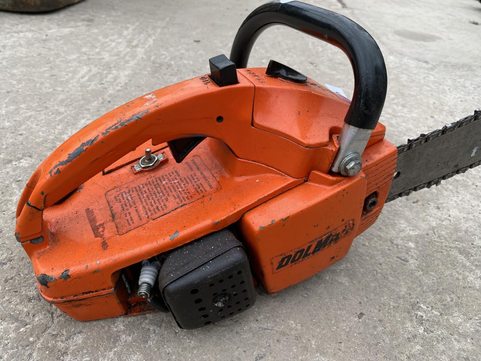 A PETROL DOLMAR CHAINSAW - Image 3 of 4