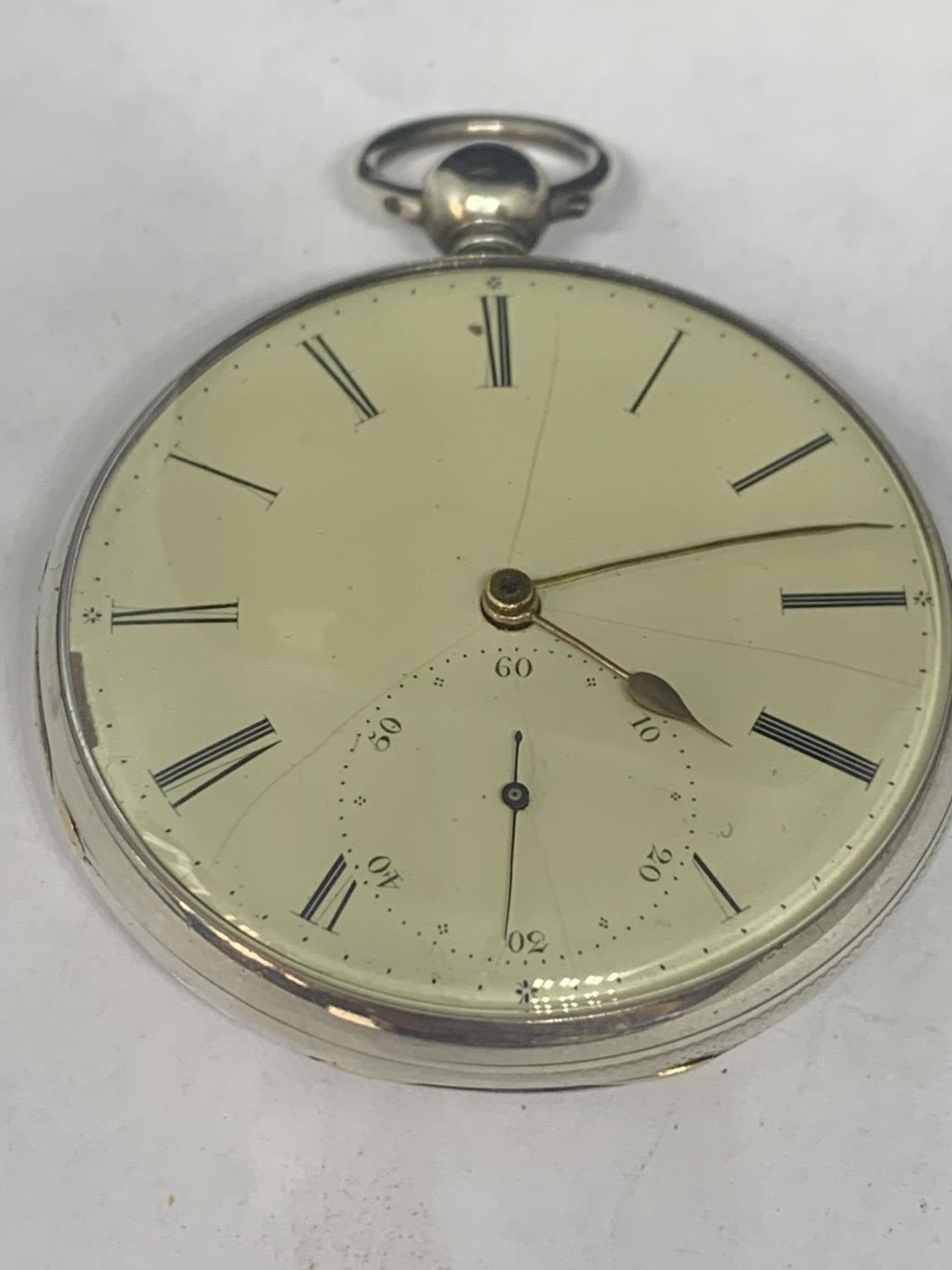 A CHESTER HALLMARKED SILVER OPEN FACED POCKET WATCH