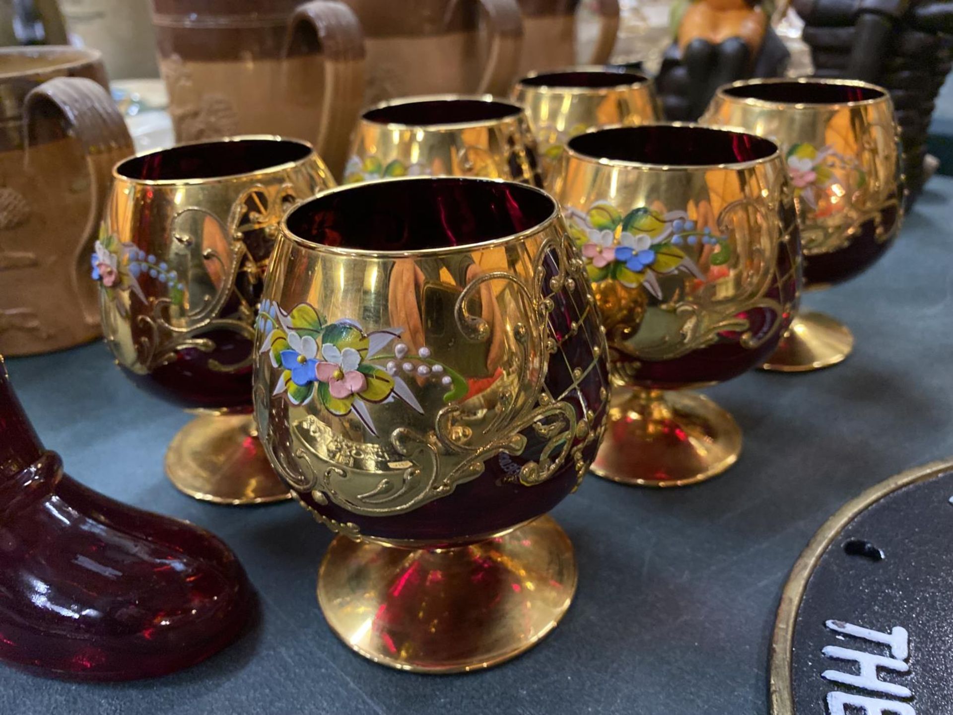 SIX GILDED DECORATIVE RED GLASSES AND A MATCHING BOOT - Image 3 of 3