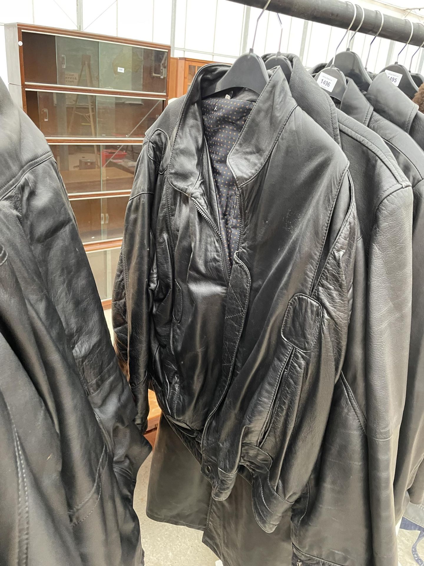 FOUR VARIOUS GENTS LEATHER JACKETS - Image 5 of 7