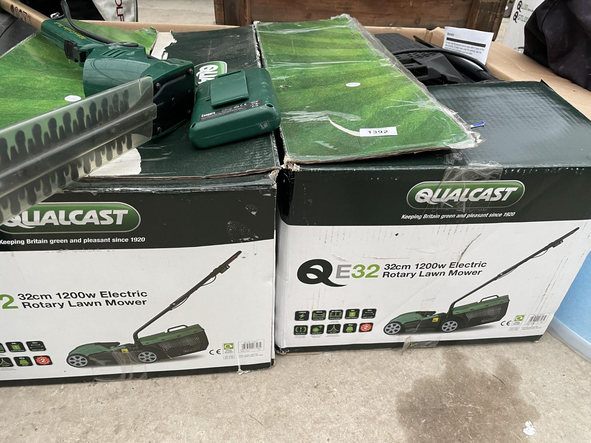 TWO BOXED QUALCAST LAWN MOWERS, A FURTHER LAWN MOWER AND A HEDGE TRIMMER - Image 2 of 6