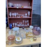 AN ASSORTMENT OF GLASS WARE TO INCLUDE SHERRY GLASSES, VASES AND TRINKET DISHES ETC