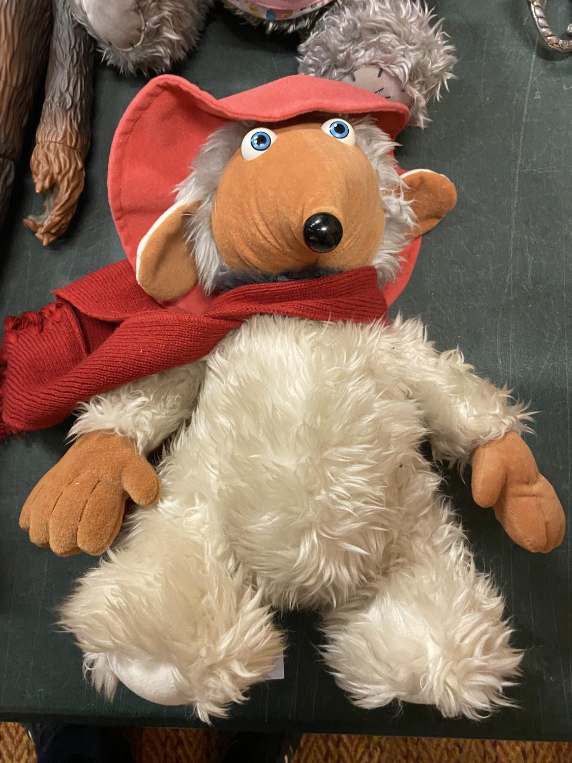 A ME TO YOU '18' TEDDY AND AN ORINOCO WOMBLE - Image 2 of 3