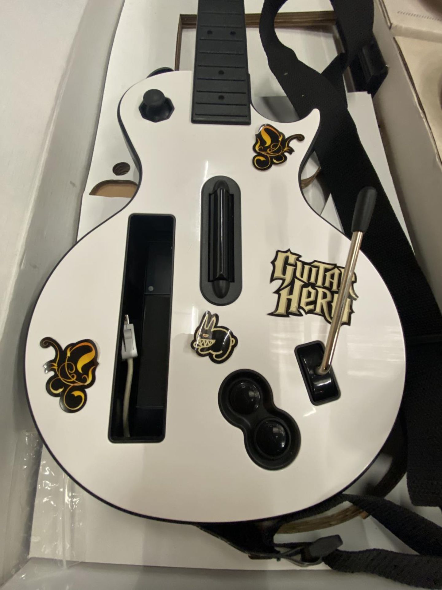 A GUITAR HERO GUITAR - Image 2 of 4