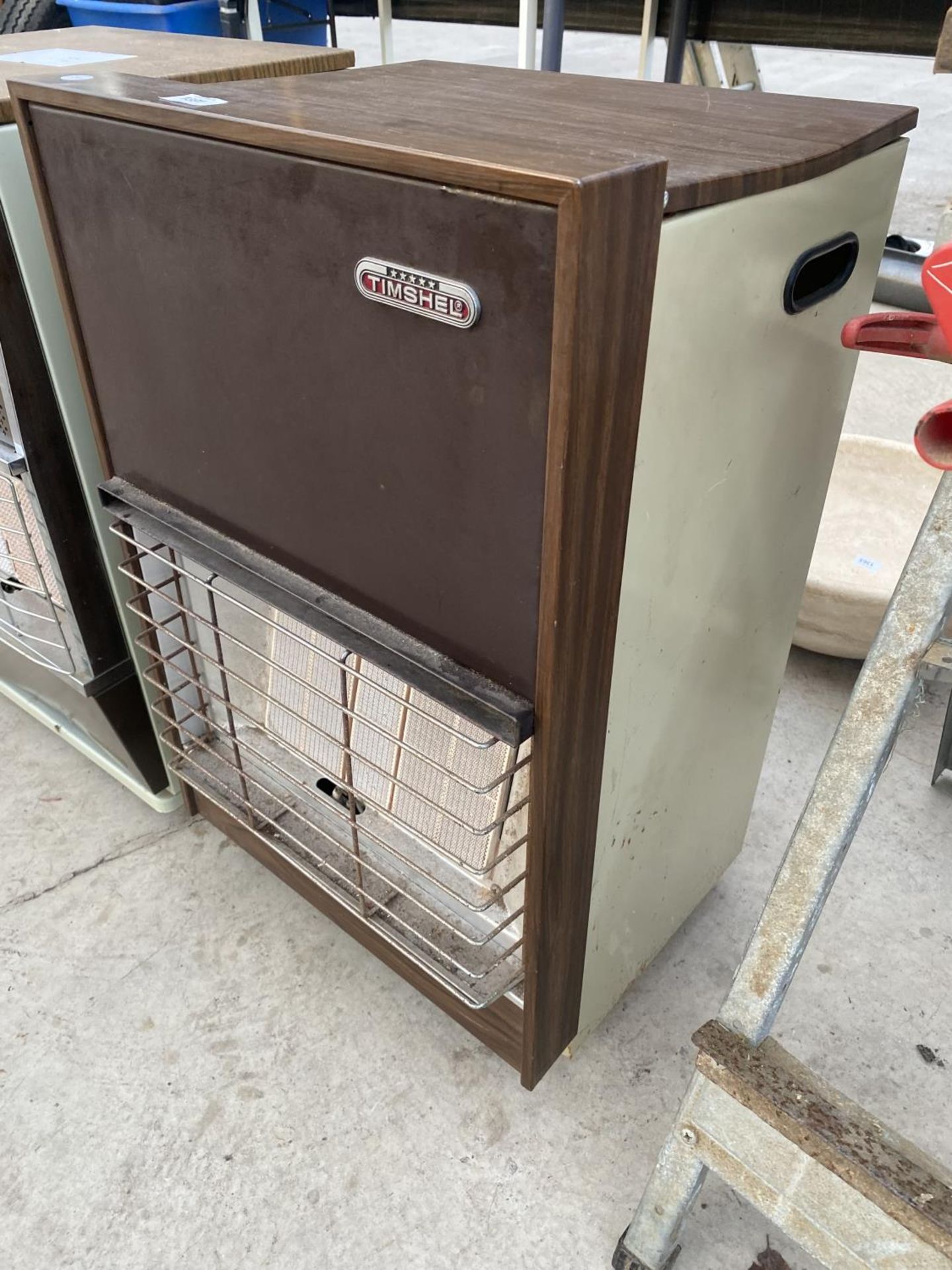 A TIMSHEL GAS HEATER - Image 2 of 2