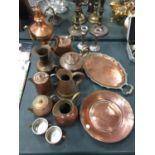A QUANTITY OF COPPER ITEMS TO INCLUDE JUGS, TEAPOTS, PLATES, ETC