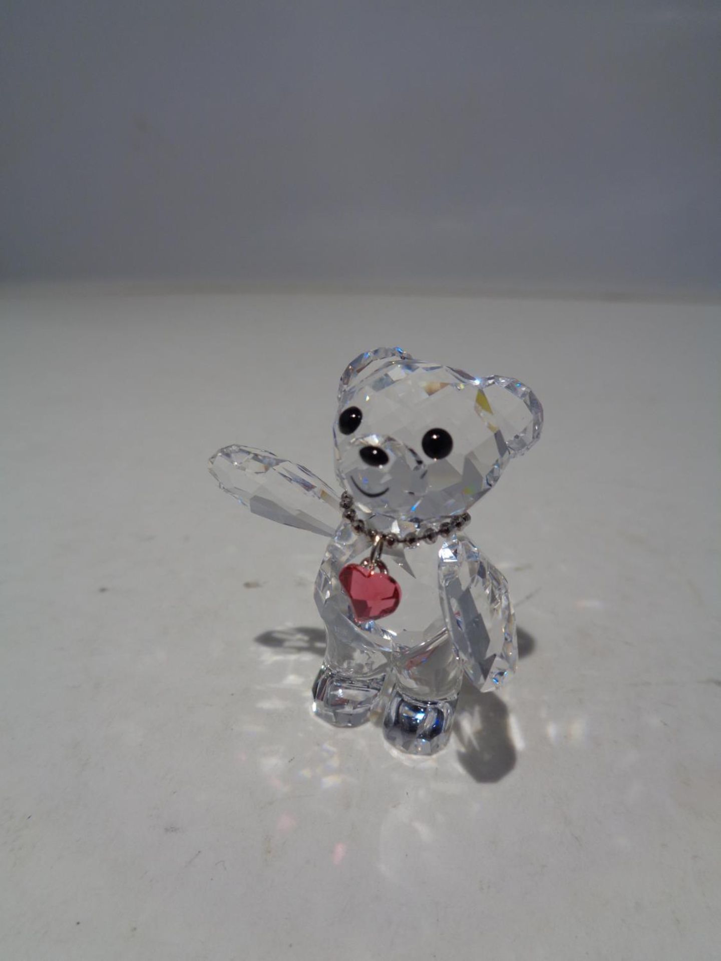 A SWAROVSKI THE LOVLOTS KRIS BEAR 2013 / 20TH ANNIVERSARY LIMITED EDITION 1143456 IN BOX - Image 3 of 5