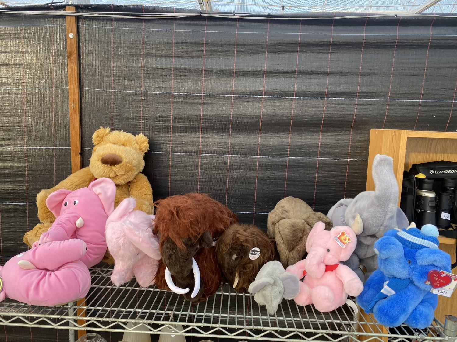 AN ASSORTMENT OF SOFT TOYS AND TEDDIES ETC