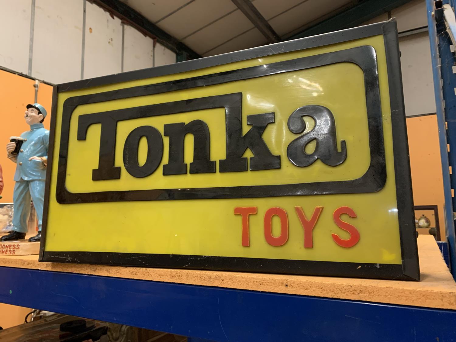 A TONKA TOYS ILLUMINATED LIGHT BOX SIGN - Bild 3 aus 3