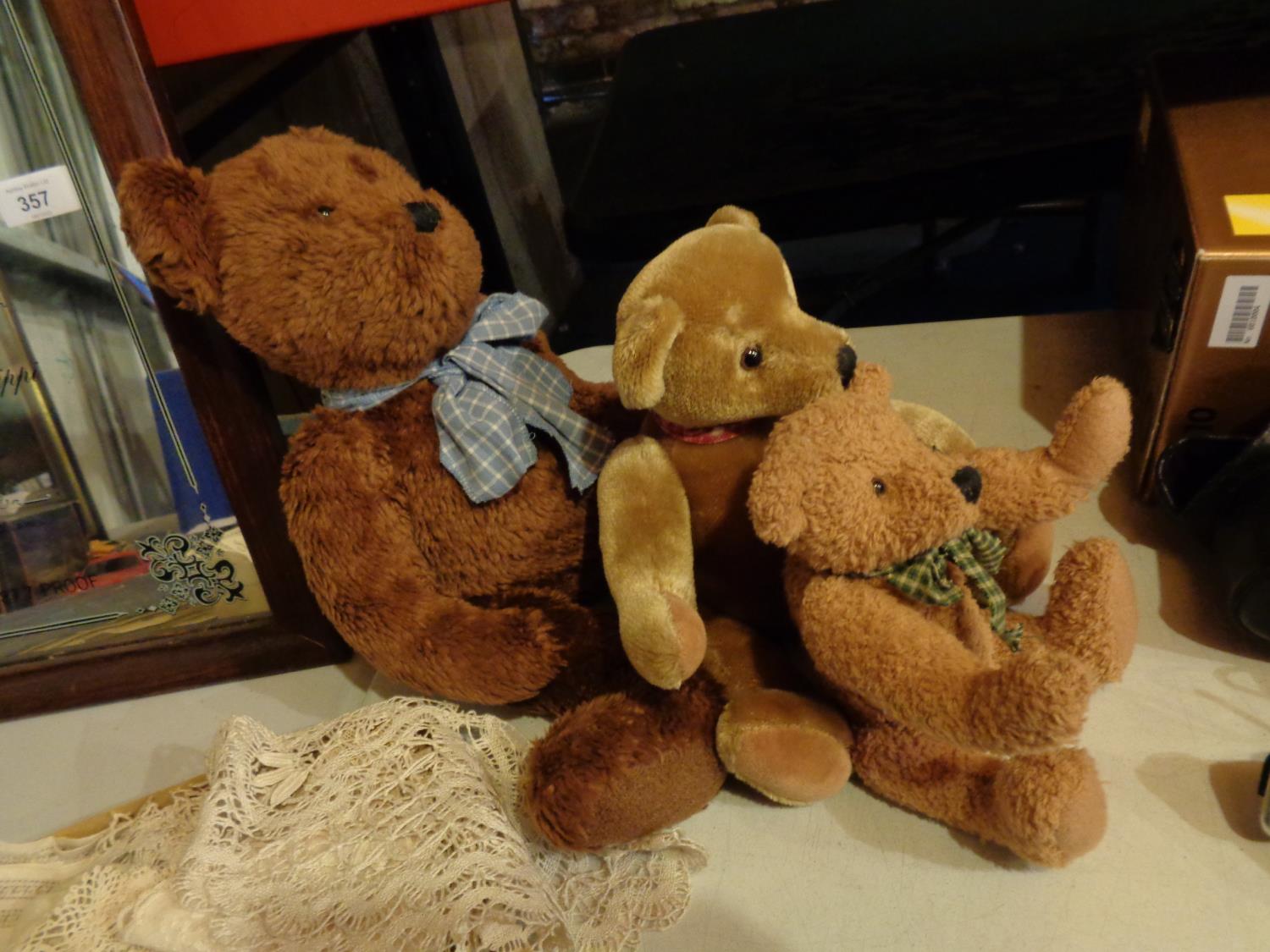 THREE SUNKID TEDDY BEARS - TWO WITH GROWLING MECHANISM - Bild 2 aus 2