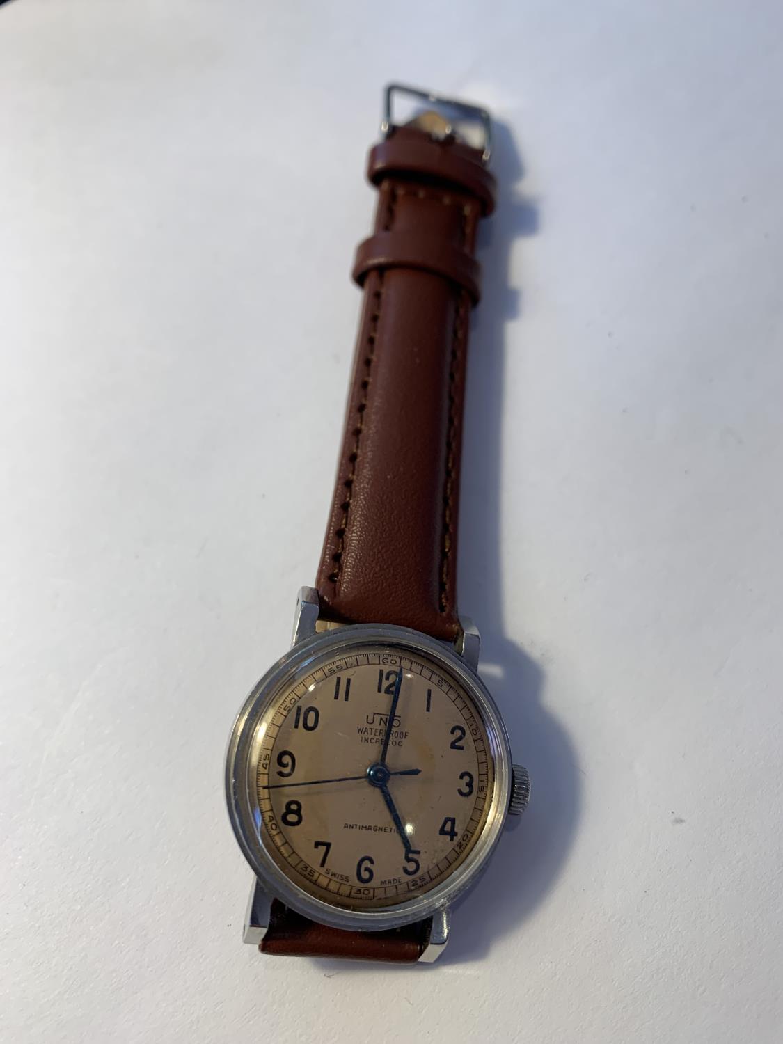 A VINTAGE UNO WATERPROOF INCABLOCK WRIAST WATCH SEEN WORKING BUT NO WARRANTY