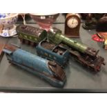 A TIN PLATE MODEL LNER 4-4-2 LOCOMOTIVE AND TENDER LENGTH 66CM AND A TIN PLATE MODEL LNER MALLARD