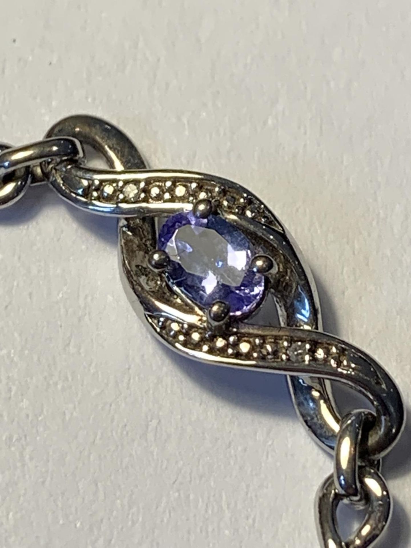 A SILVER BRACELET WITH POSSIBLY AQUAMARINES AND DIAMOND CHIPS IN A PRESENTATION BOX - Image 2 of 4