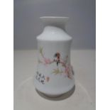 A HAND PAINTED ORIENTAL VASE SIGNED TO THE BASE