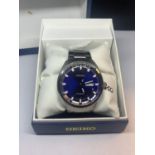 A BOXED SEIKO AUTOMATIC WRISTWATCH SEEN WORKING BUT NO WARRANTY