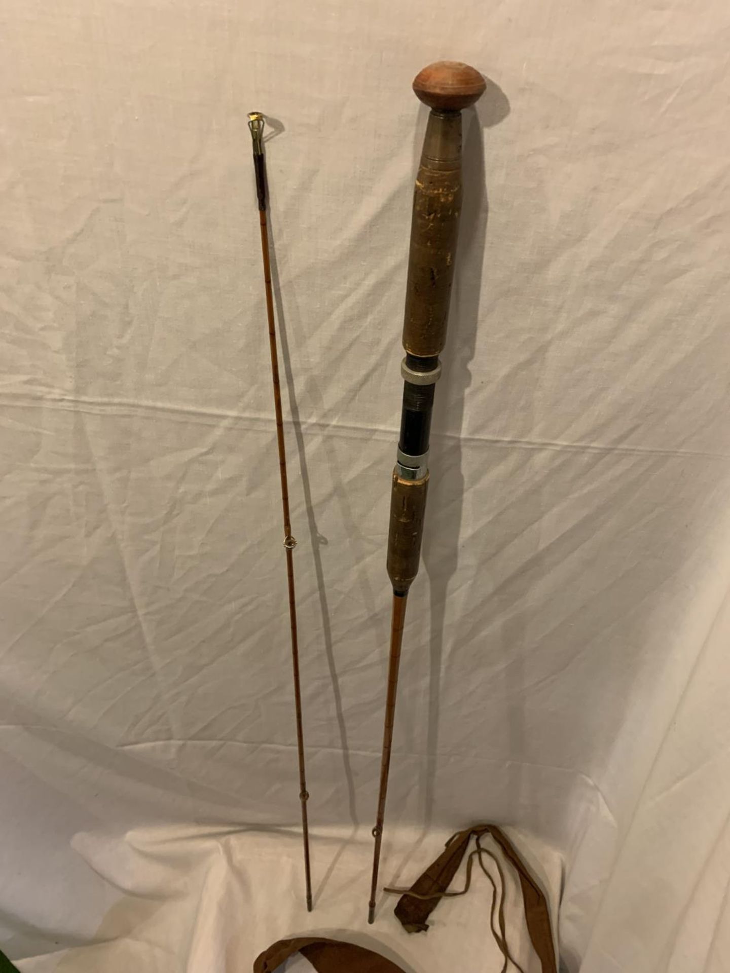 A VINTAGE 'A.W. GAMAGE LTD' LONDON SPLIT FLY CANE FISHING ROD IN ORIGINAL BAG - Image 3 of 5