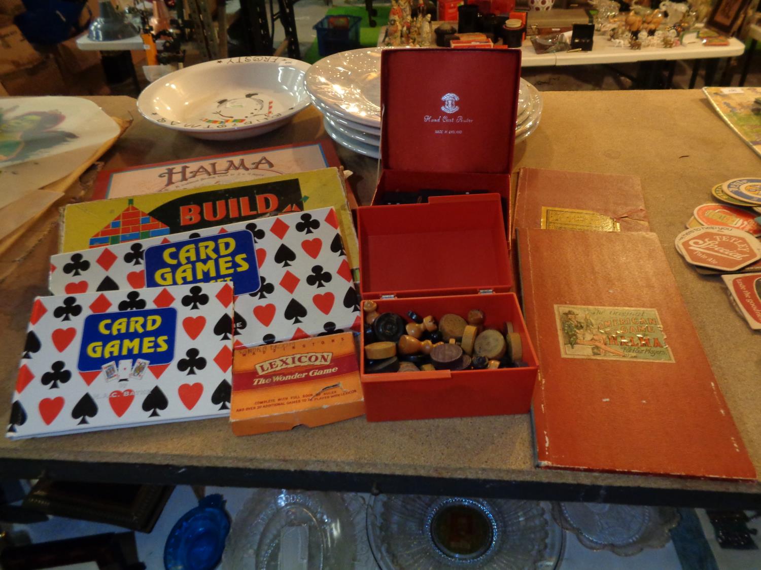 VARIOUS VINTAGE GAMES TO INCLUDE HALMA, CARD GAMES ETC