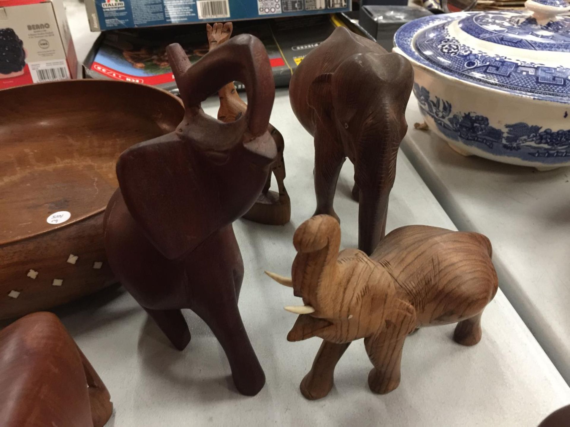 A LARGE QUANTITY OF MAINLY WOODEN ELEPHANTS - Image 6 of 10