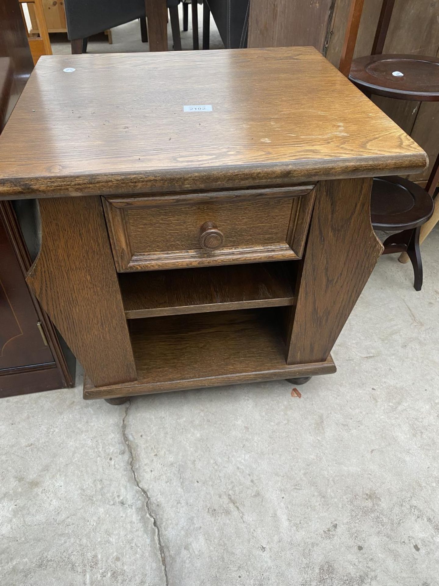 AN OAK LAMP TABLE/MAGAZINE RACK, AFTERNOON TEA STAND AND BEECH STOOL - Image 2 of 4