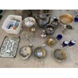 AN ASSORTMENT OF ITEMS TO INCLUDE A SILVER PLATE COFFE POT, TRINKET DISHES AND A BRASS INK WELL ETC