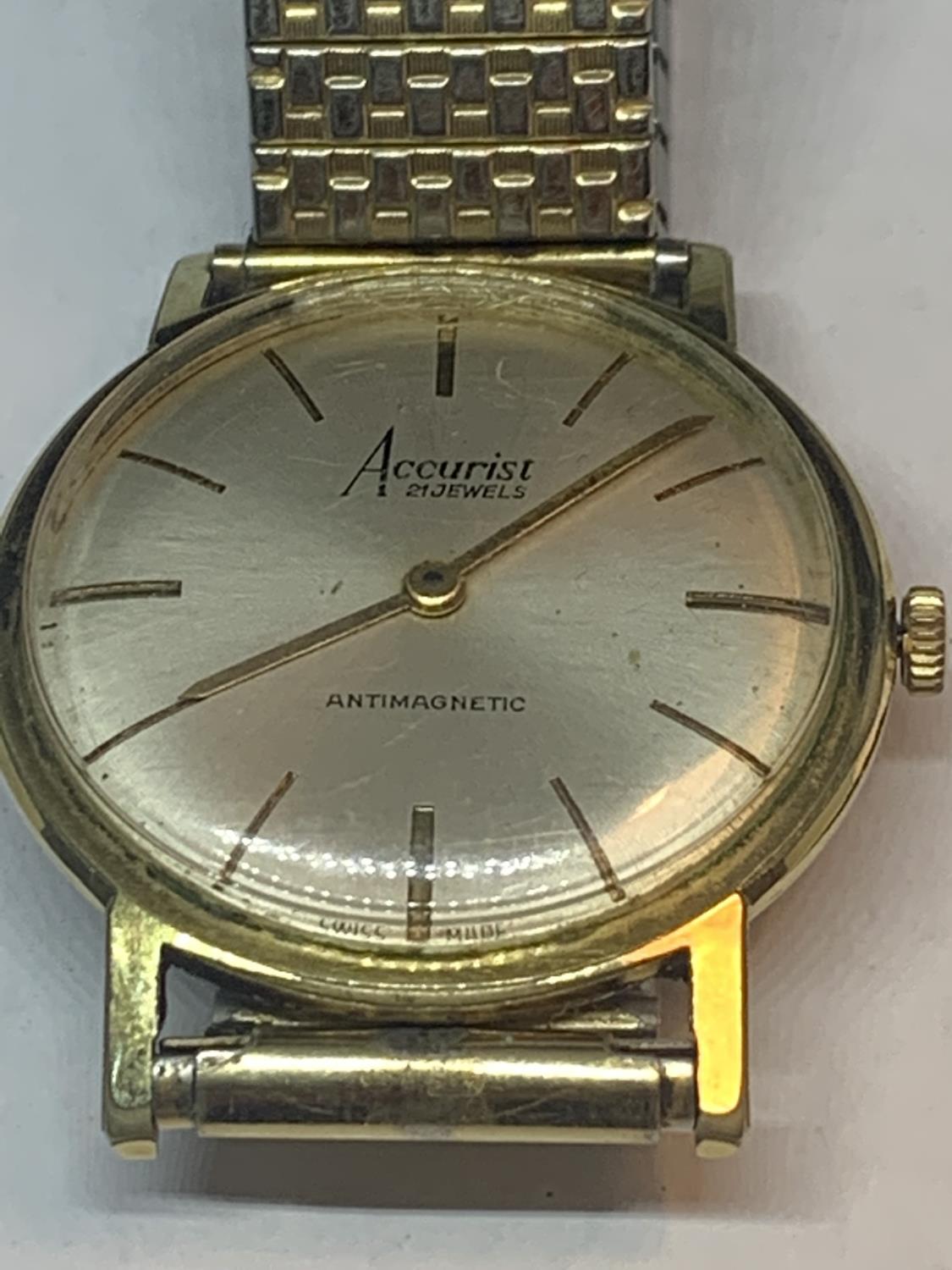 A VINTAGE ACCURIST 21 JEWELS ANTIMAGNETIC WRISTWATCH SEEN WORKING BUT NO WARRANTY - Image 2 of 3
