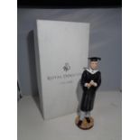 A BOXED ROYAL DOULTON FIGURE 'PRESTIGE GRADUATION'