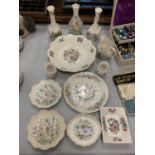 A COLLECTION OF AYNSLEY CHINA TO INCLUDE, WILD TUDOR, PEMBROKE AND COTTAGE GARDEN, PLATES, VASES,