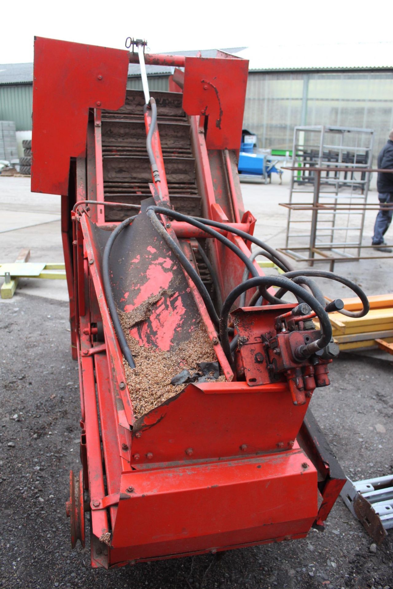 A GRIMME CART ELEVATOR OFF A GRIMME ROW OVER POTATO HARVESTER NO VAT - Image 2 of 2