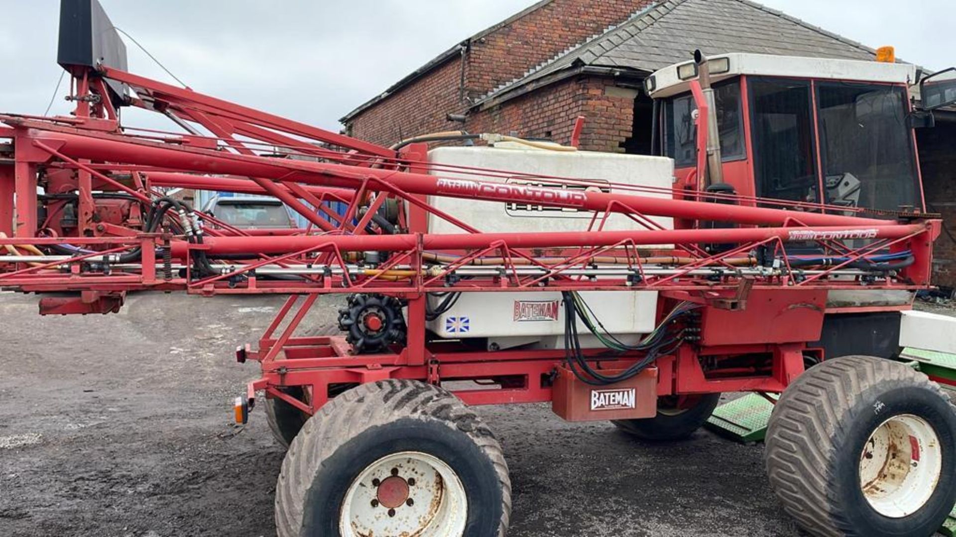 A BATEMAN HI LO CONTOR SPRAYER 1991 H402 DTA 24 METRE RDS SYSTEM NO VAT - Image 3 of 3