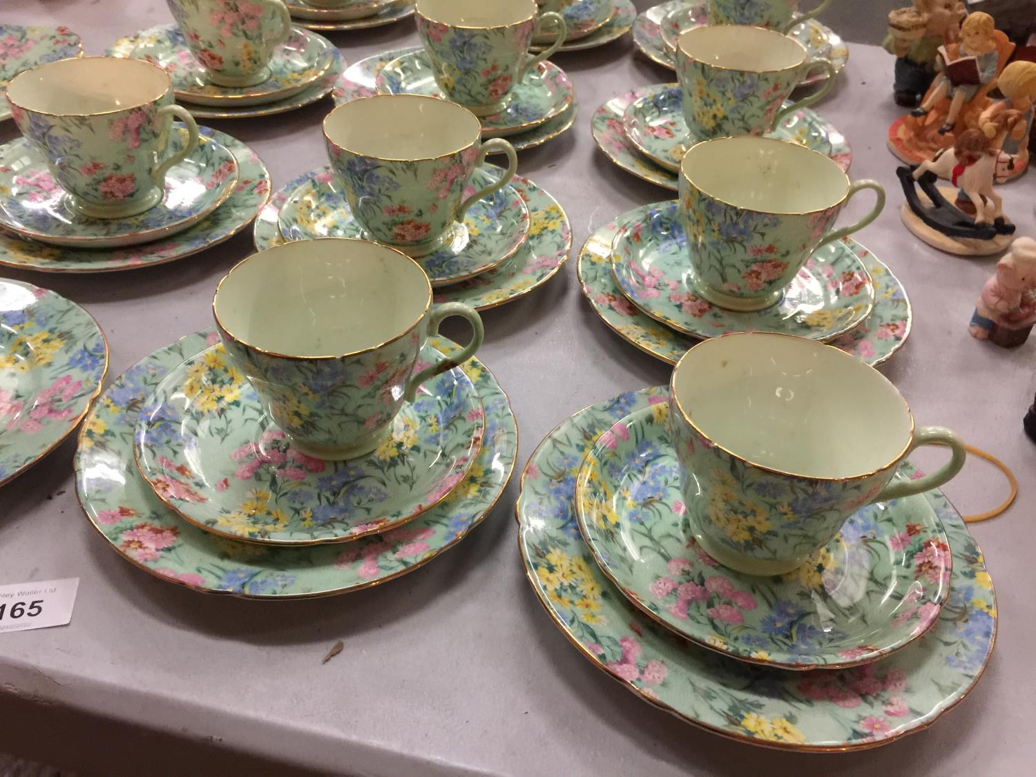A QUANTITY OF SHELLEY 'MELODY' TEAWARE TO INCLUDE, CUPS, SAUCERS, PLATES, CREAM JUG, ETC - Image 2 of 5
