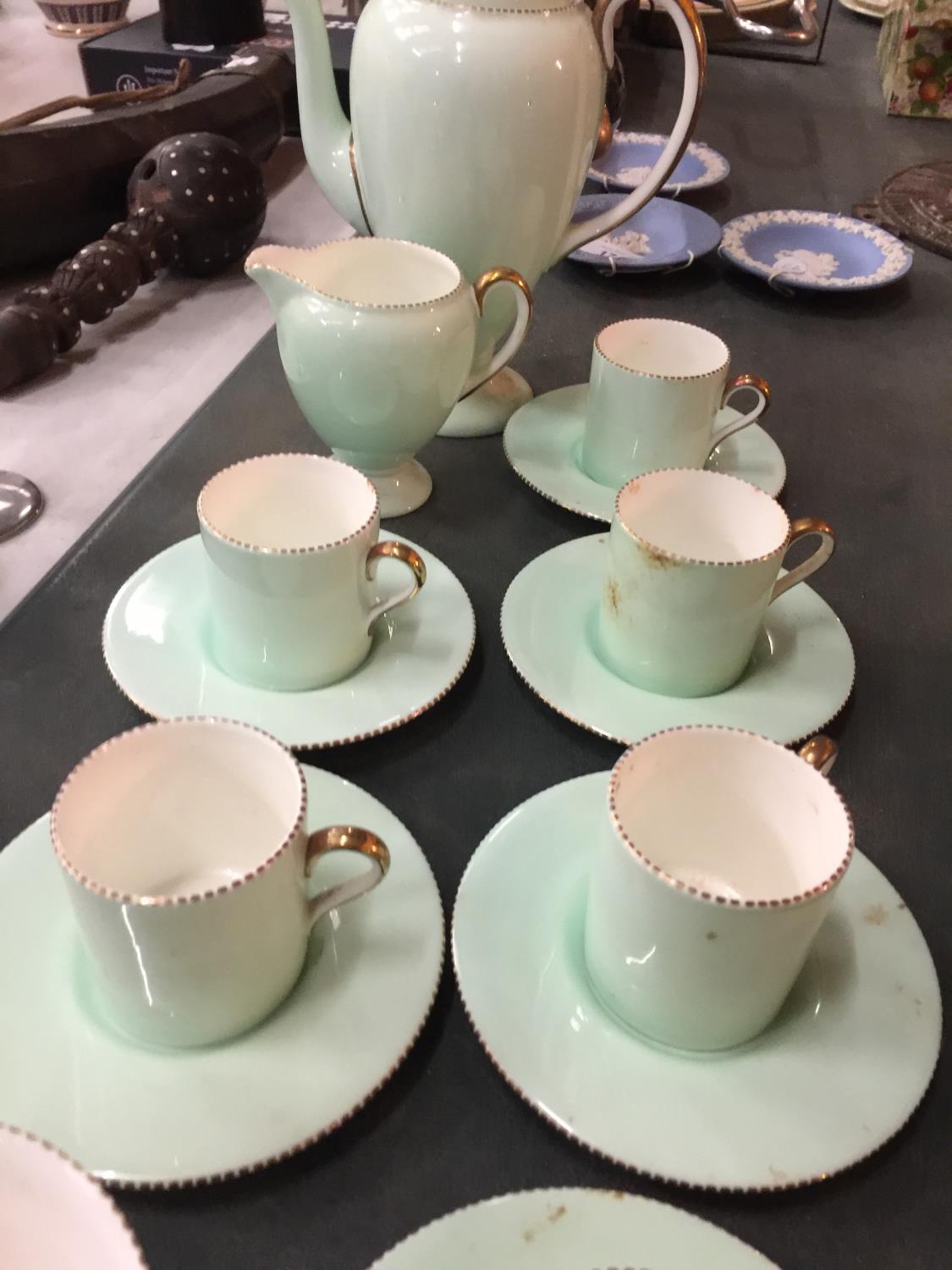 A QUANTITY OF WEDGWOOD LIME GREEN WITH GILDING TO INCLUDE, COFFEE CANS, SAUCERS, TEAPOT, CREAM JUG - Image 2 of 4