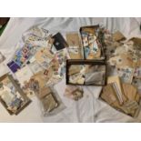 A LARGE QUANTITY OF LOOSE STAMPS