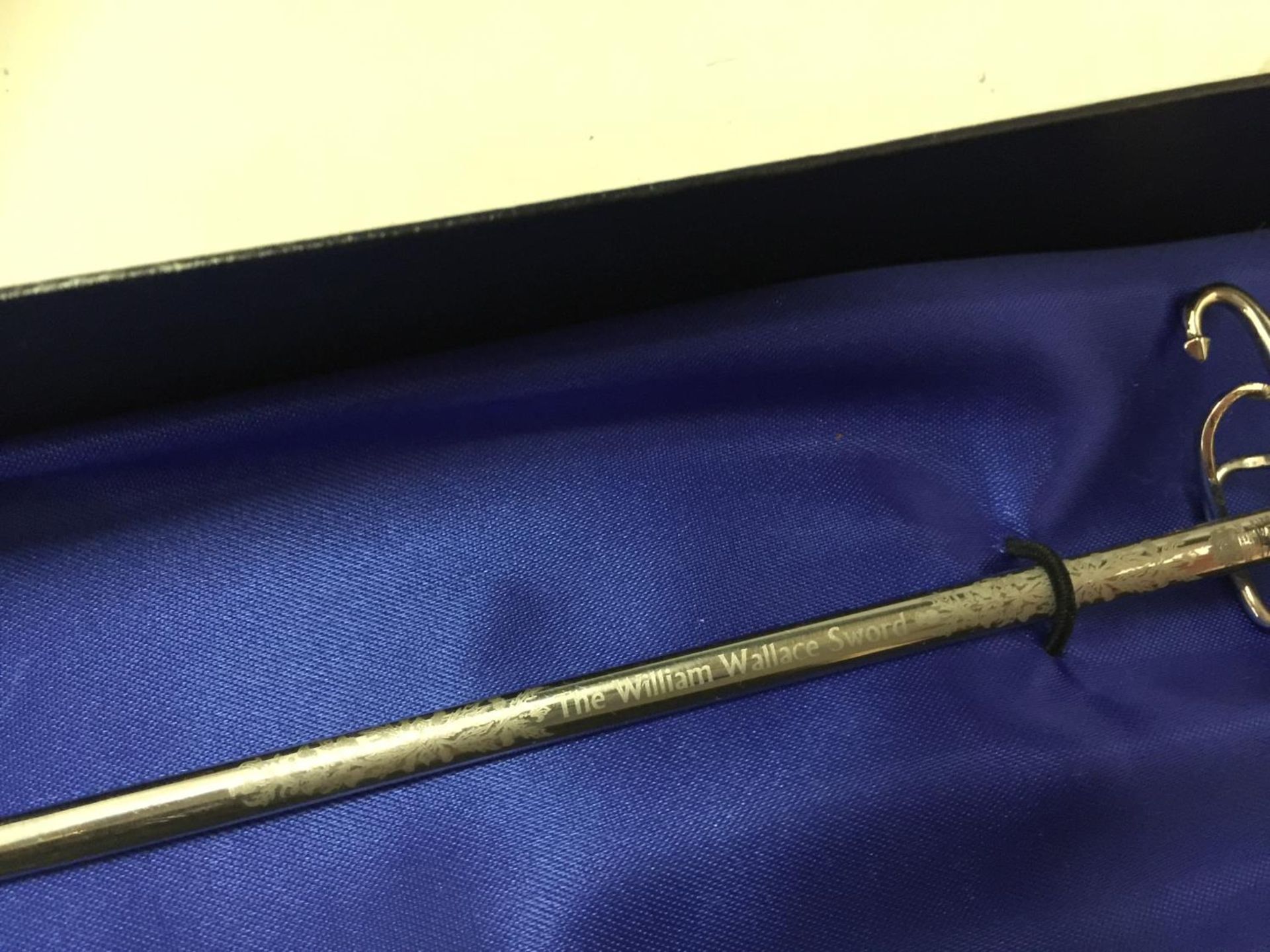 A BOXED REPLICA OF THE SIR WILLIAM WALLACE SWORD BY WILKINSON SWORD - Image 3 of 3