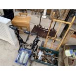 AN ASSORTMENT OF ITEMS TO INCLUDE A SACK TRUCK, A COACH LAMP AND VARIOUS TOOLS ETC