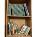 A LARGE QUANTITY OF HORTICULTURE BOOKS