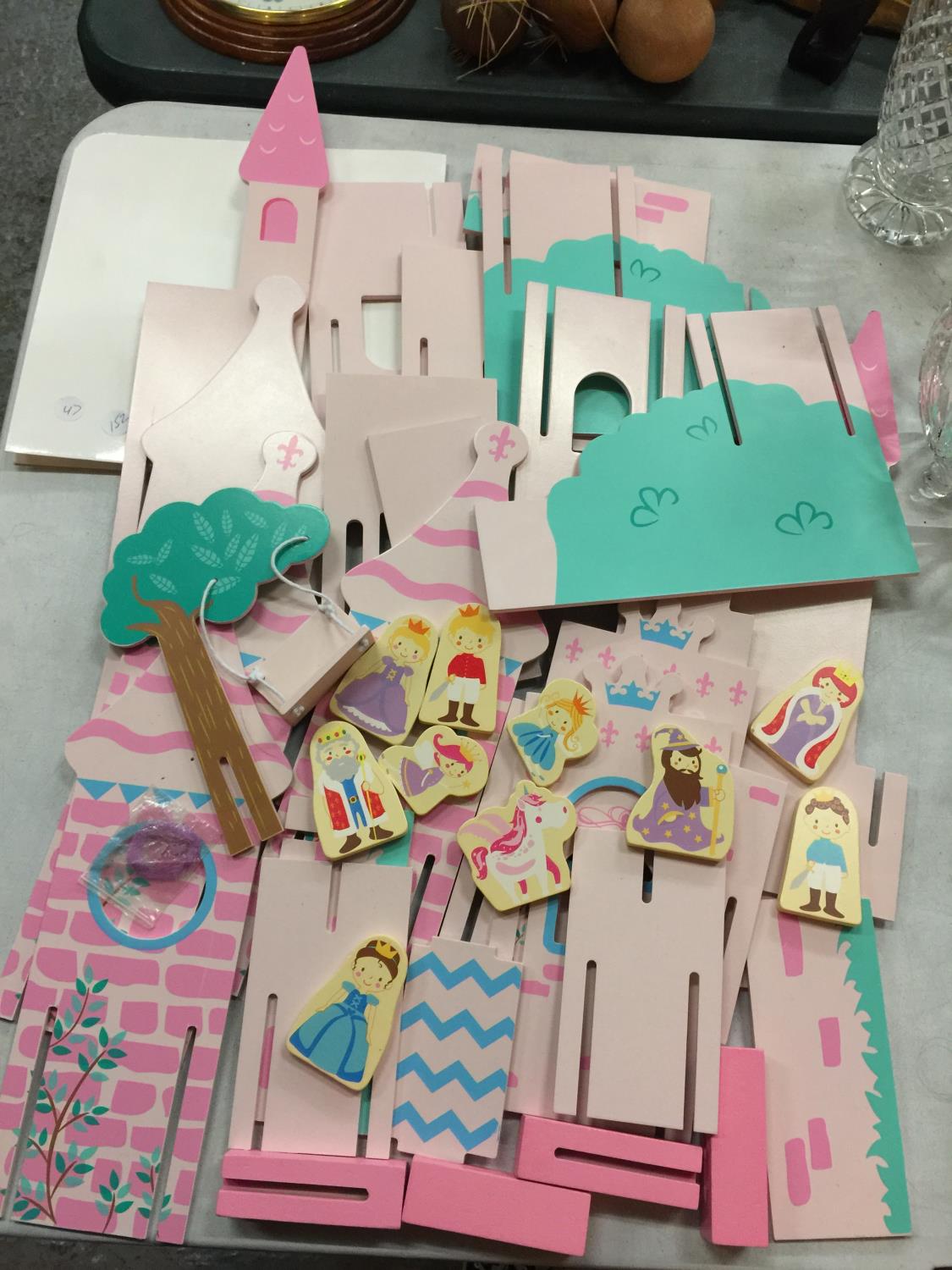 A CHILD'S WOODEN PRINCESS AND CASTLE SET WITH ASSEMBLY INSTRUCTIONS - Image 3 of 3