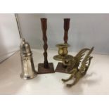 A BRASS DRAGON CANDLESTICK, HEIGHT 16CM, A PAIR OF TWISTED COPPER CANDLESTICKS, HEIGHT 23CM AND