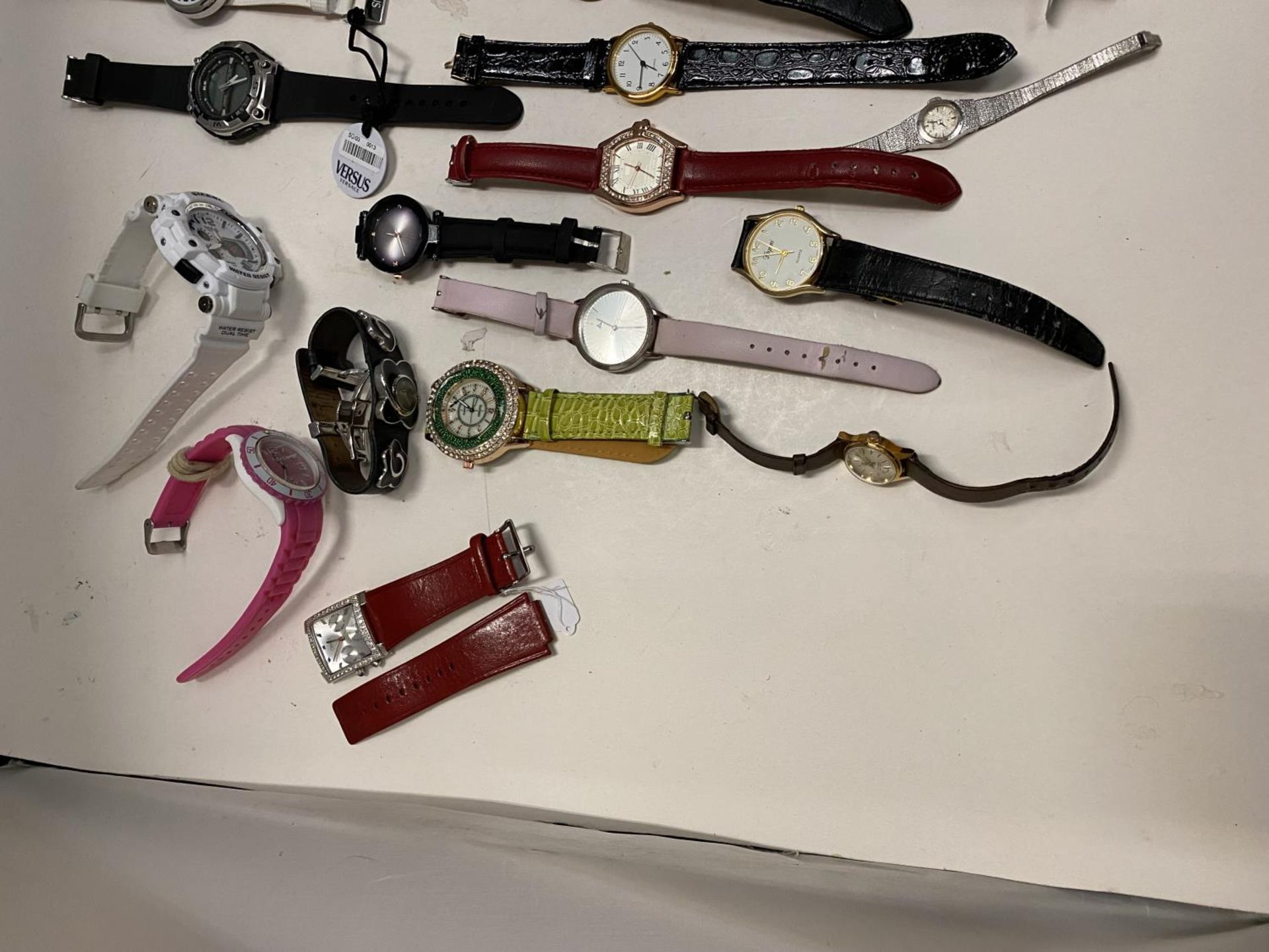 A QUANTITY OF WRIST WATCHES TO INCLUDE CASIO, CITIZEN, ETC - Image 3 of 4