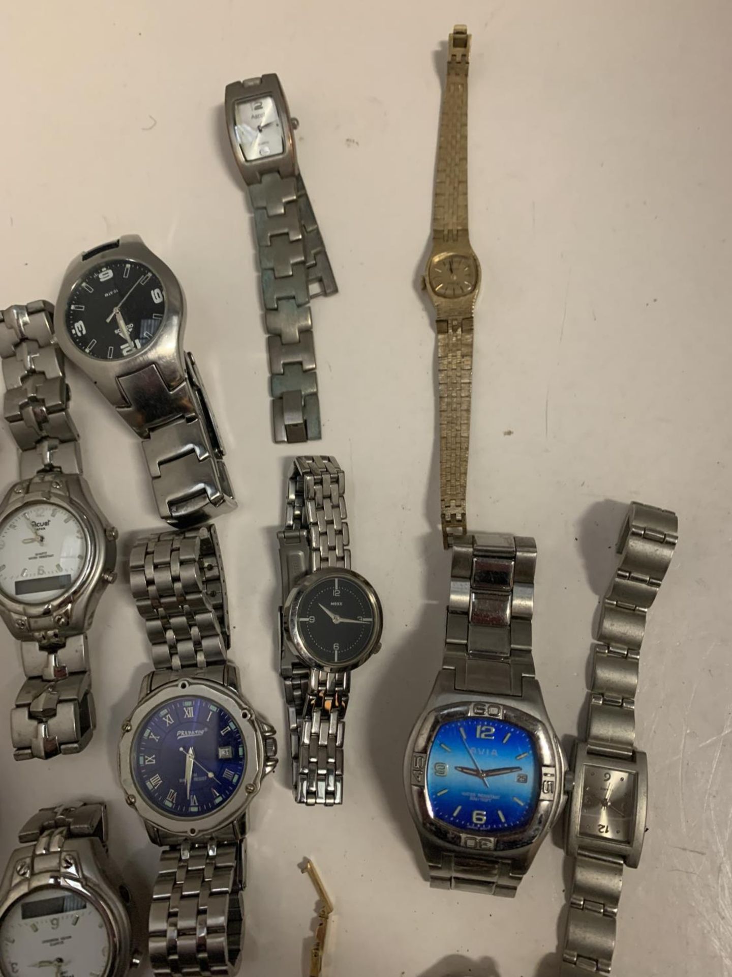 A QUANTITY OF WRISTWATCHES TO INCLUDE AVIA AND ADIDAS - Image 3 of 4