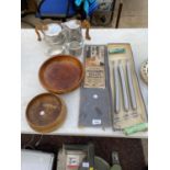 AN ASSORTMENT OF ITEMS TO INCLUDE TWO TREEN BOWLS AND A PICQOUT WARE COFFEE SET TO INCLUDE SUGAR