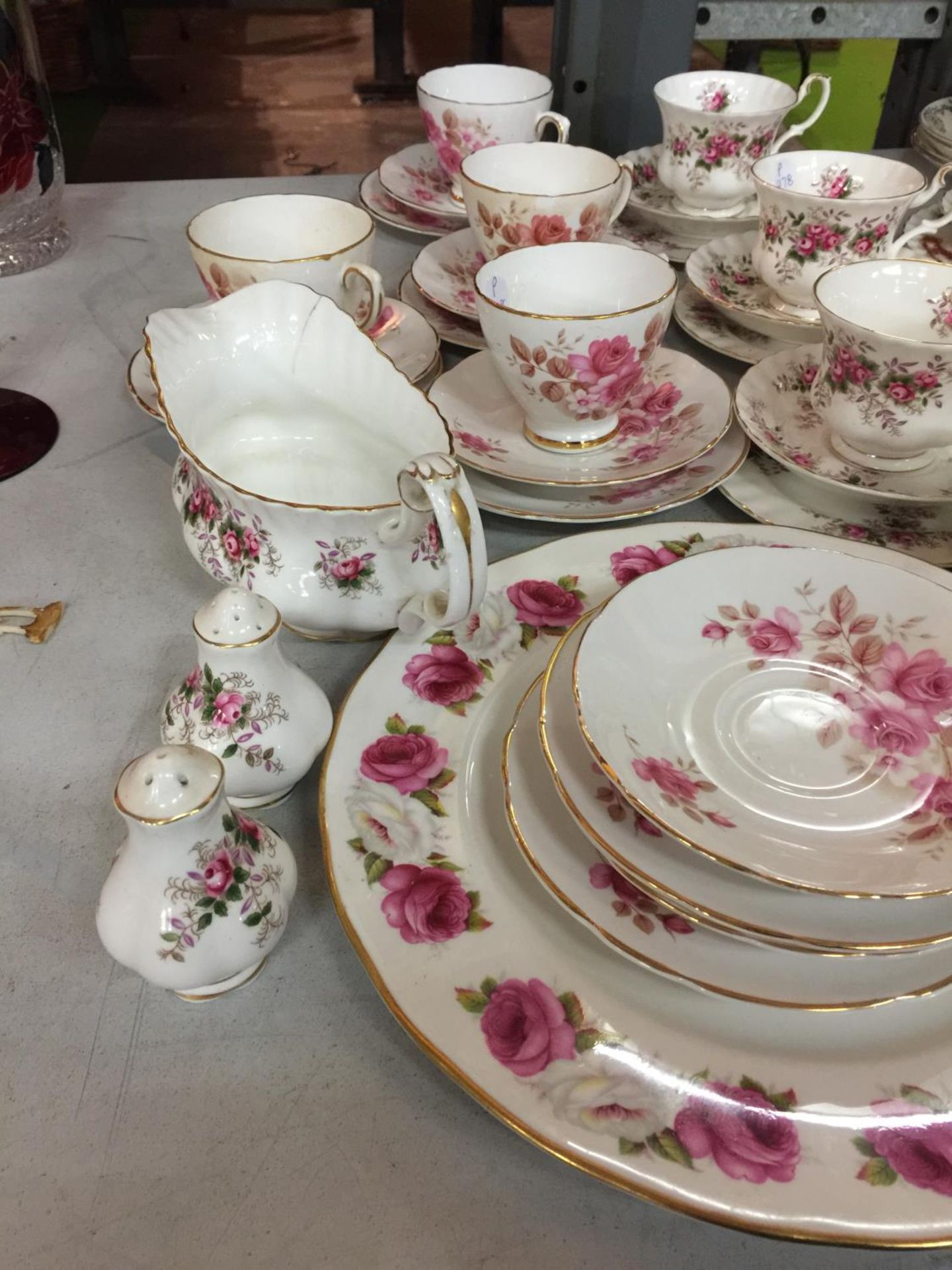 A QUANTITY OF ROYAL SUTHERLAND CHINA TO INCLUDE, CUPS, SAUCERS, PLATES, ALSO ROYAL ALBERT ' - Image 3 of 3