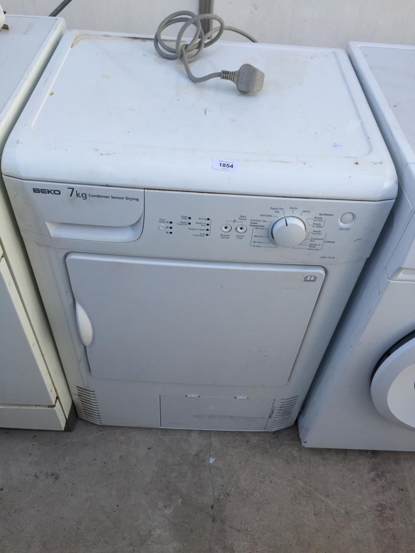 A WHITE BEKO 7KG CONDENSOR DRYER