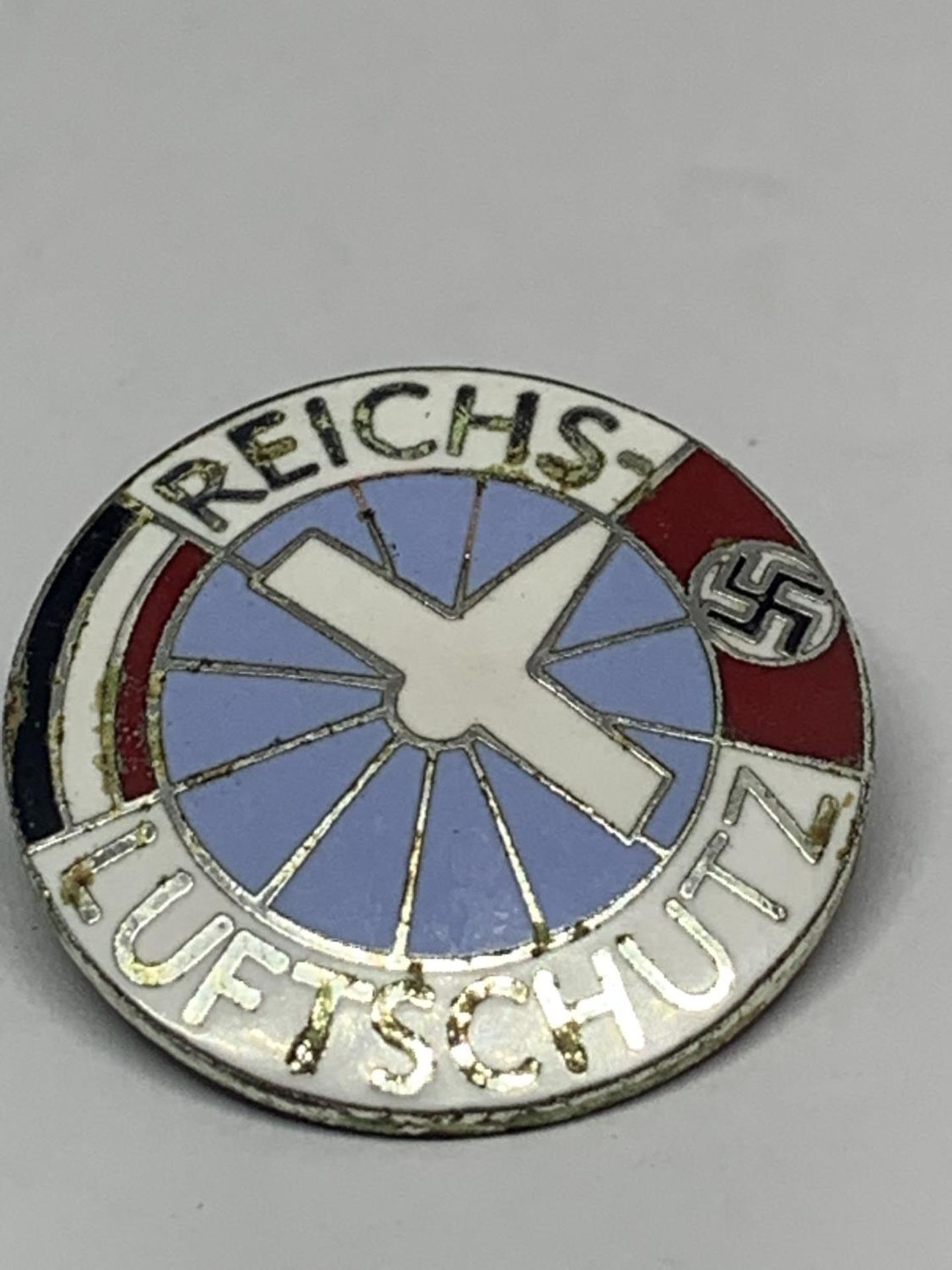 A GERMAN STYLE BADGE