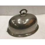 A WALKER AND HALL SHEFFIELD SILVER PLATE CLOCHE