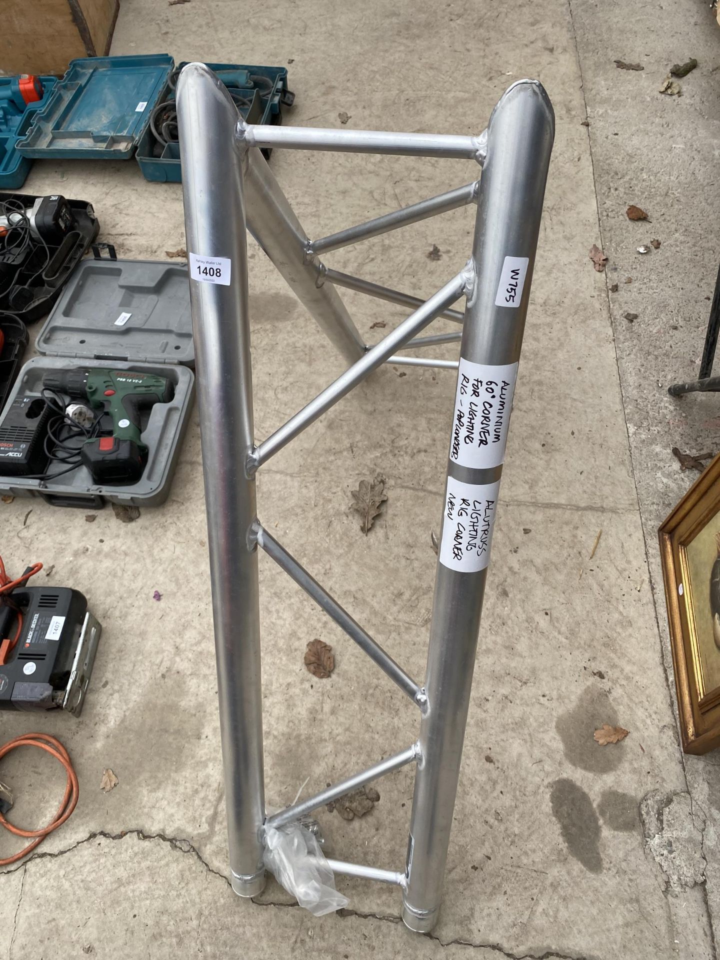 AN ALUMINIUM 60 DEGREE CORNER LIGHTING RIG FRAME